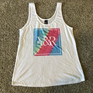 White young&reckless tank top